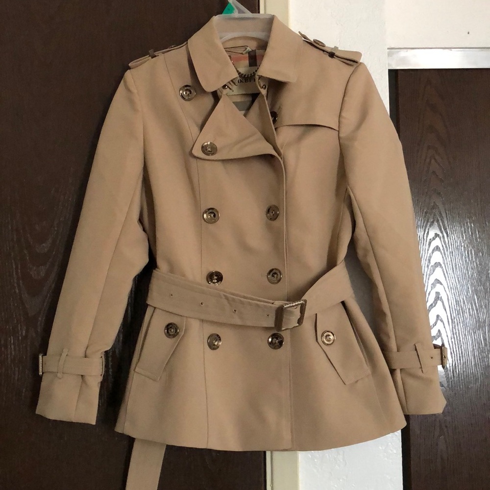 Tan Trench Coat NWT - Picture 1 of 13